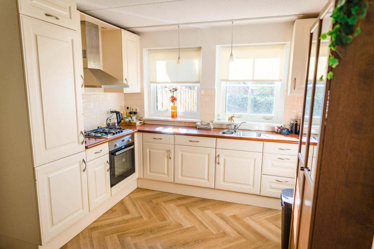 Luxe Vakantiehuis In Het Bos Met Jacuzzi En Sauna Lunteren Extérieur photo